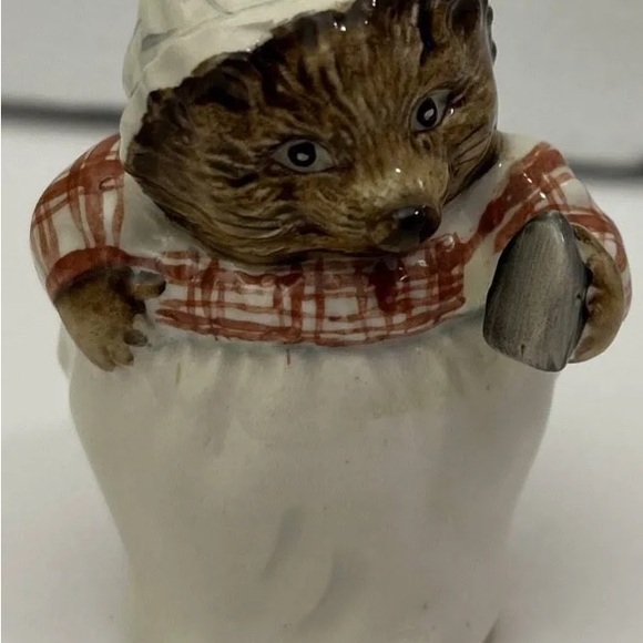 Beatrix Potter Other - Beatrix Potter “Mrs. Tiggy Winkle” 1948
